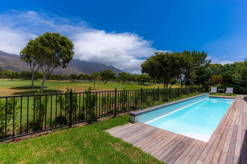 To Let 5 Bedroom Property for Rent in Steenberg Estate Western Cape